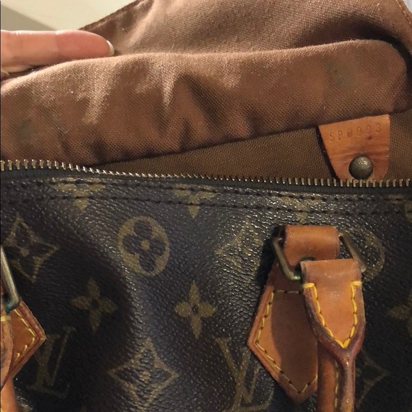 Vintage speedy Louis Vuitton handbag for sale - Picture 7 of 7